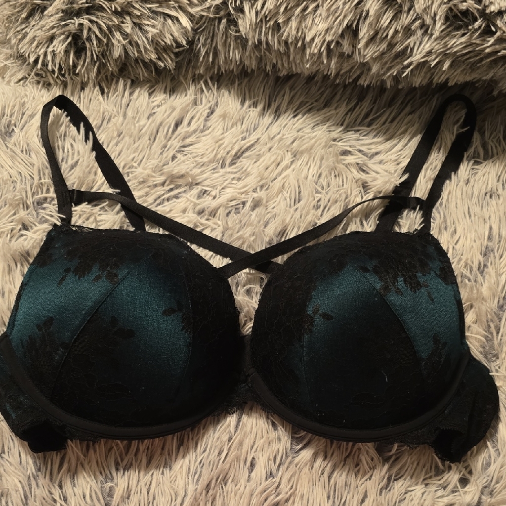Torrid 42D Dark Teal and Black Lace Bra - Picture 3 of 7
